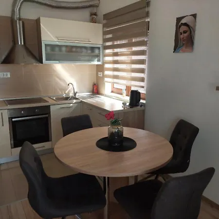 Stipe Apartment *