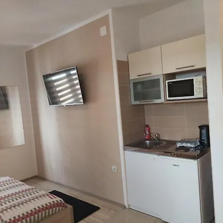 Stipe Apartment *