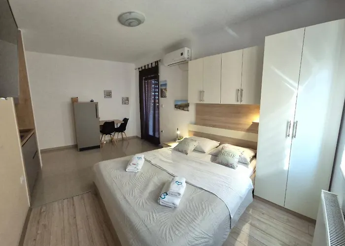 Stipe Apartment *
